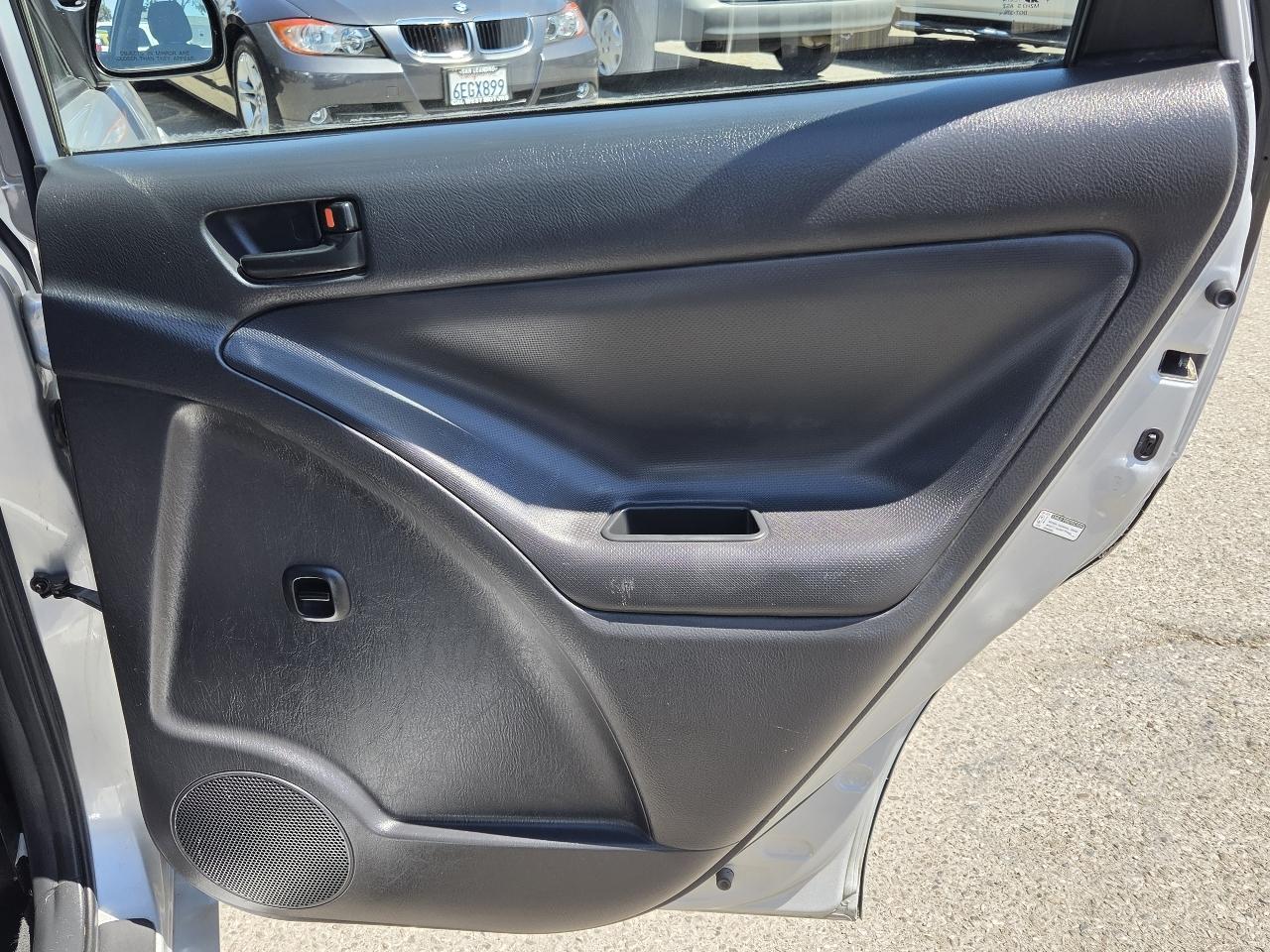 Pontiac Vibe  2005