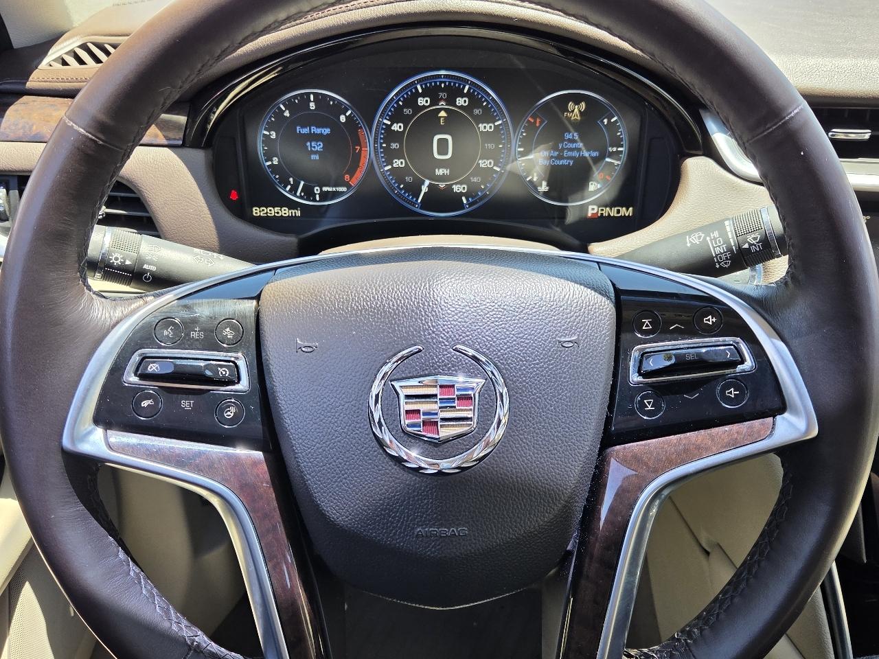 Cadillac XTS  2013