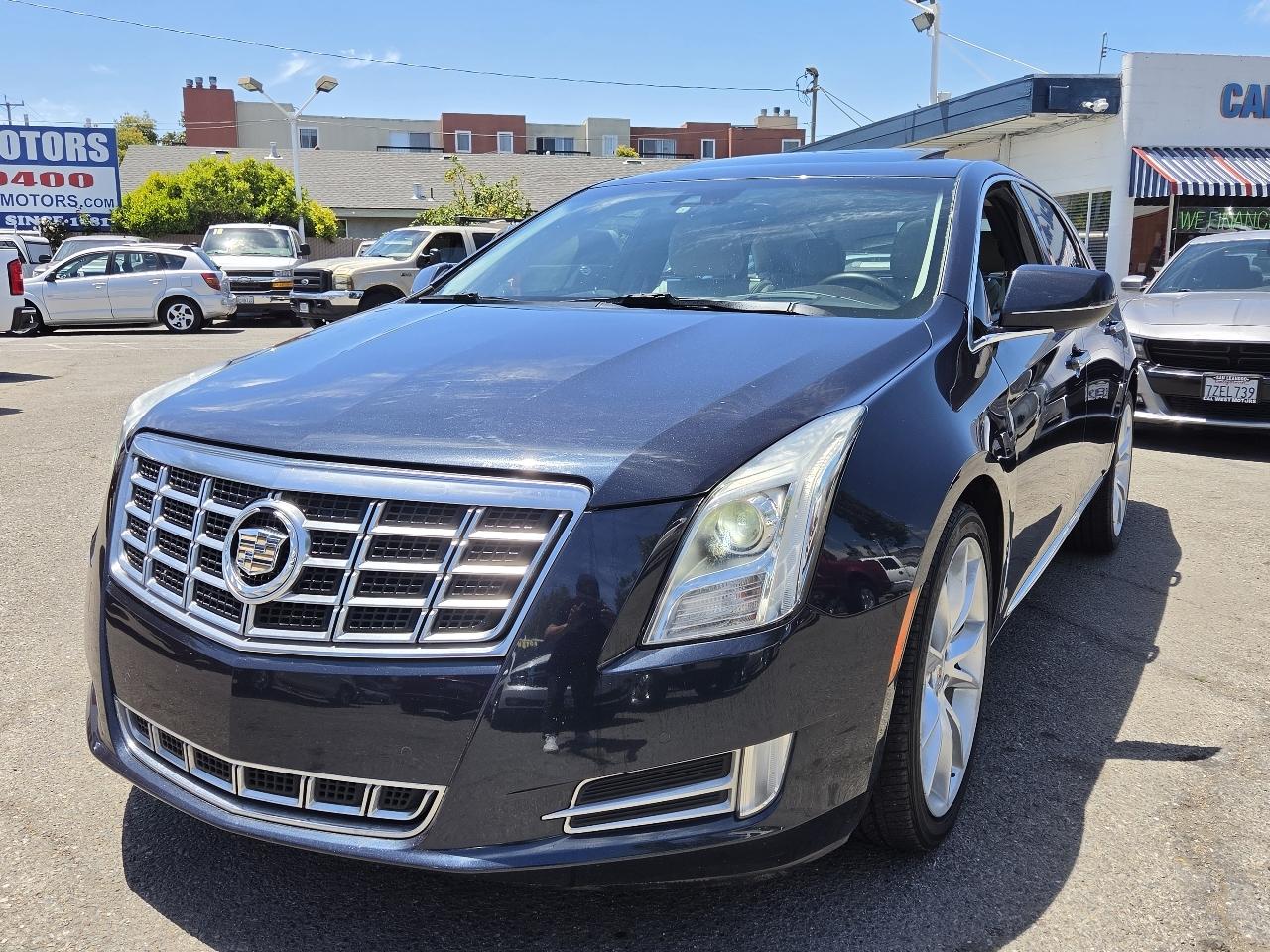 Cadillac XTS  2013