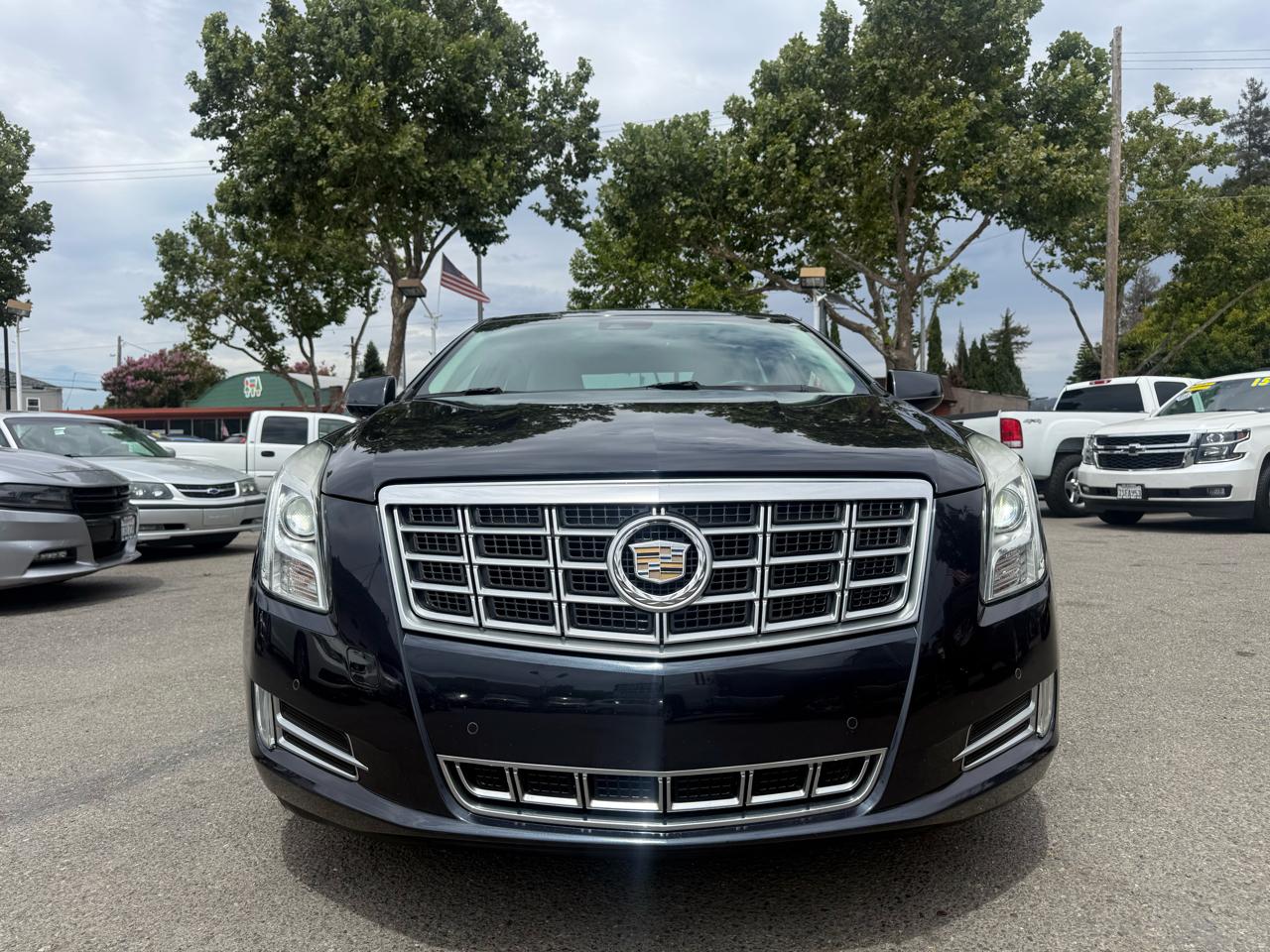 Cadillac XTS  2013