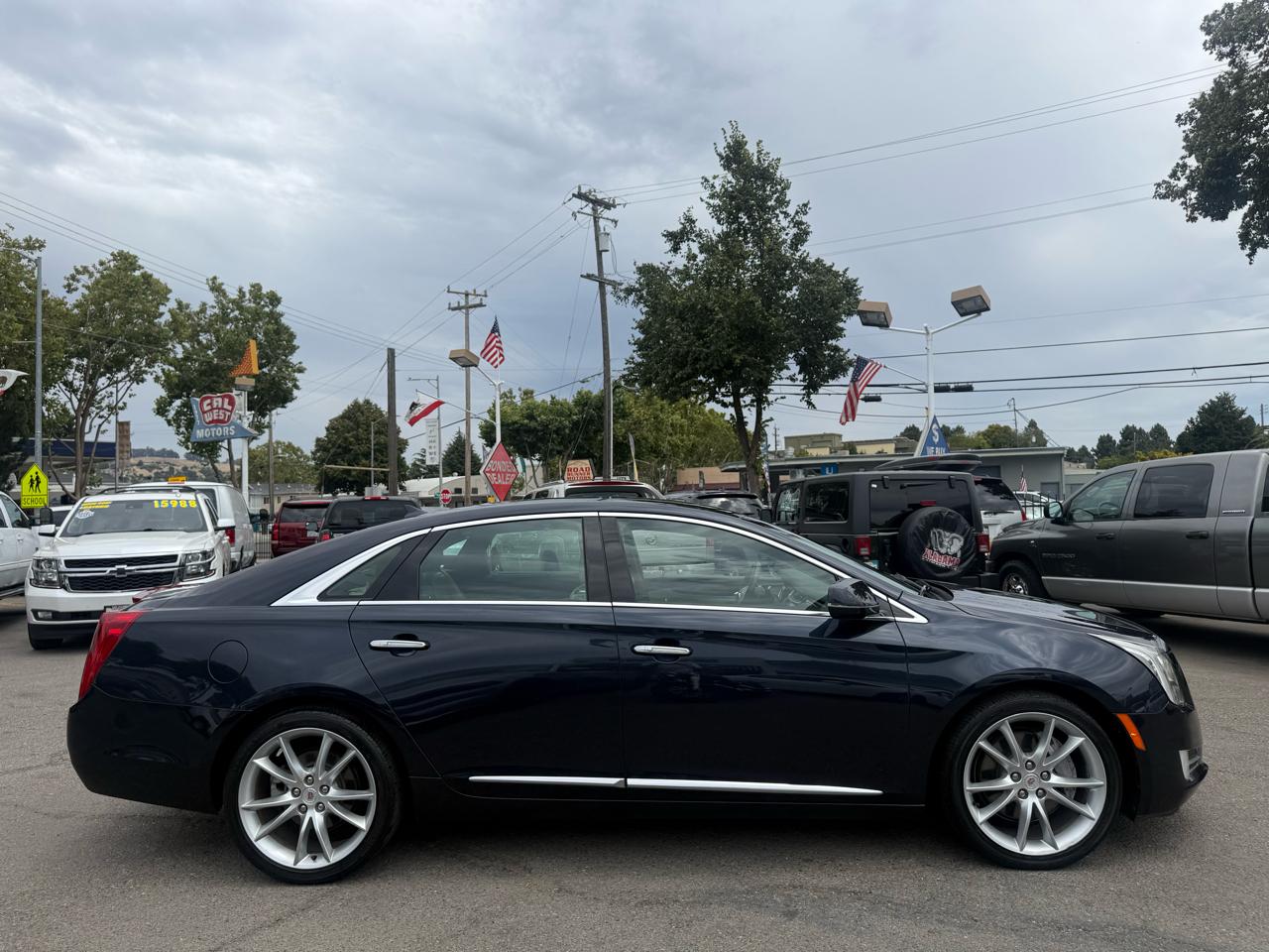 Cadillac XTS  2013
