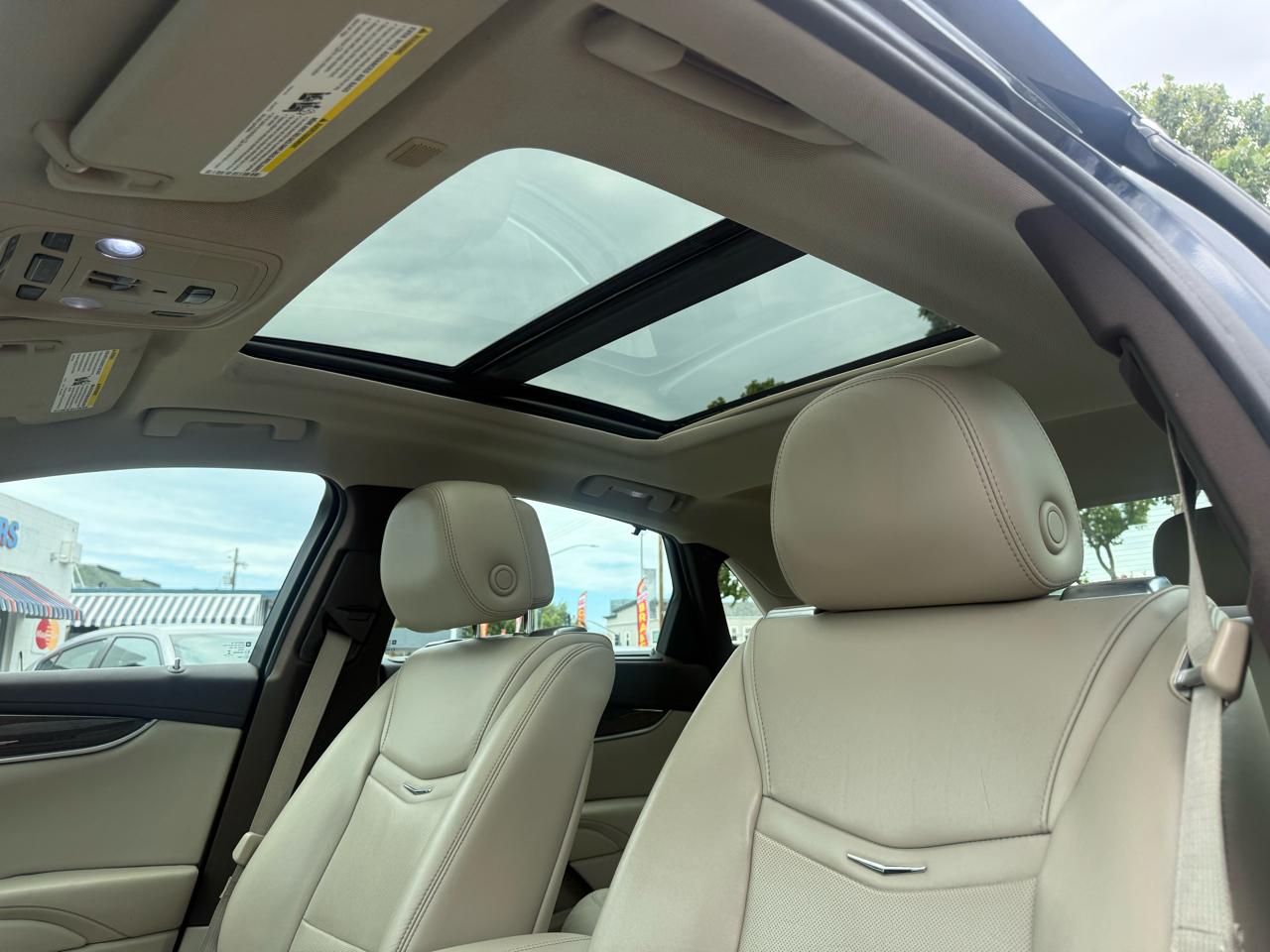 Cadillac XTS  2013