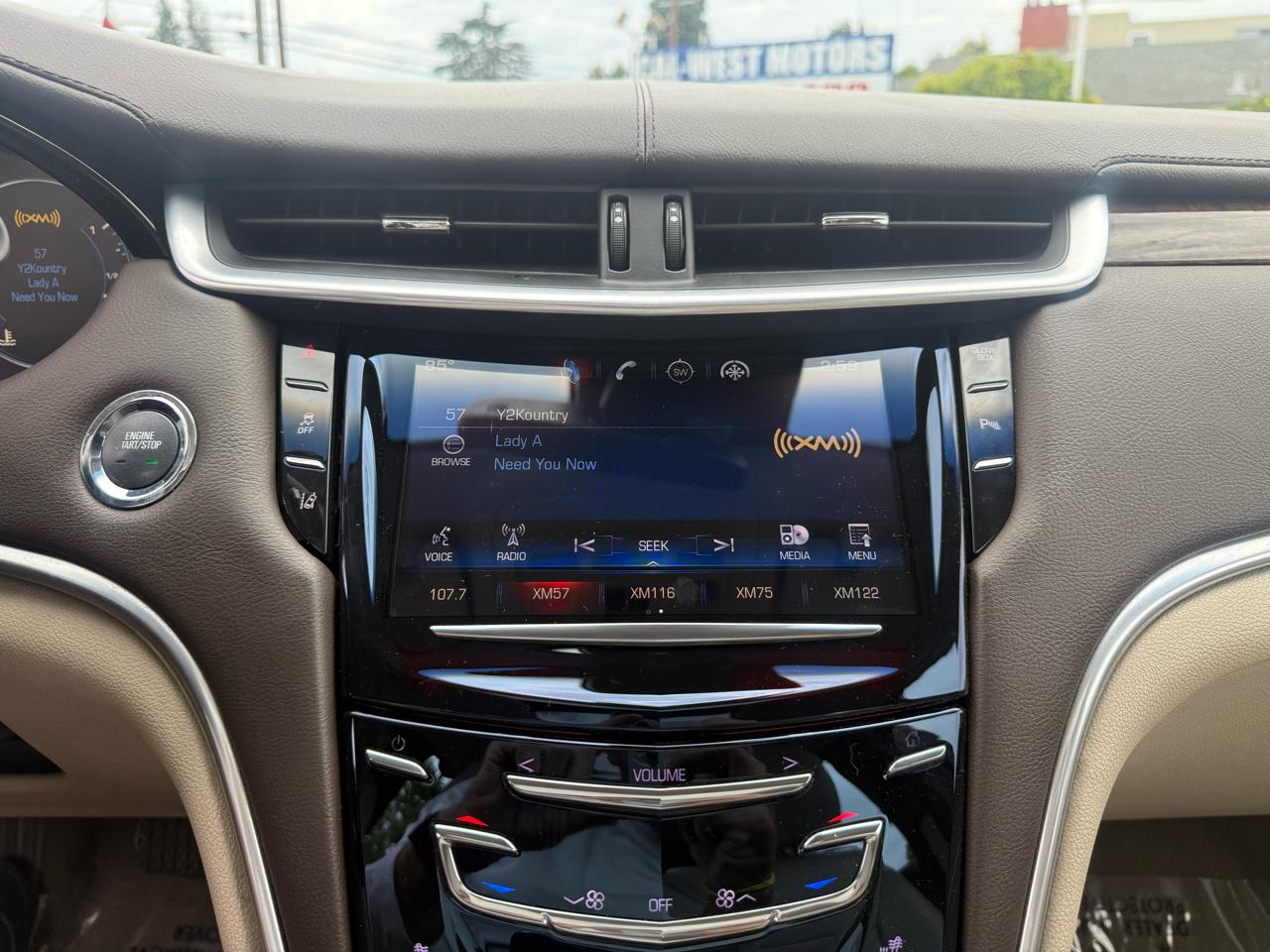 Cadillac XTS  2013
