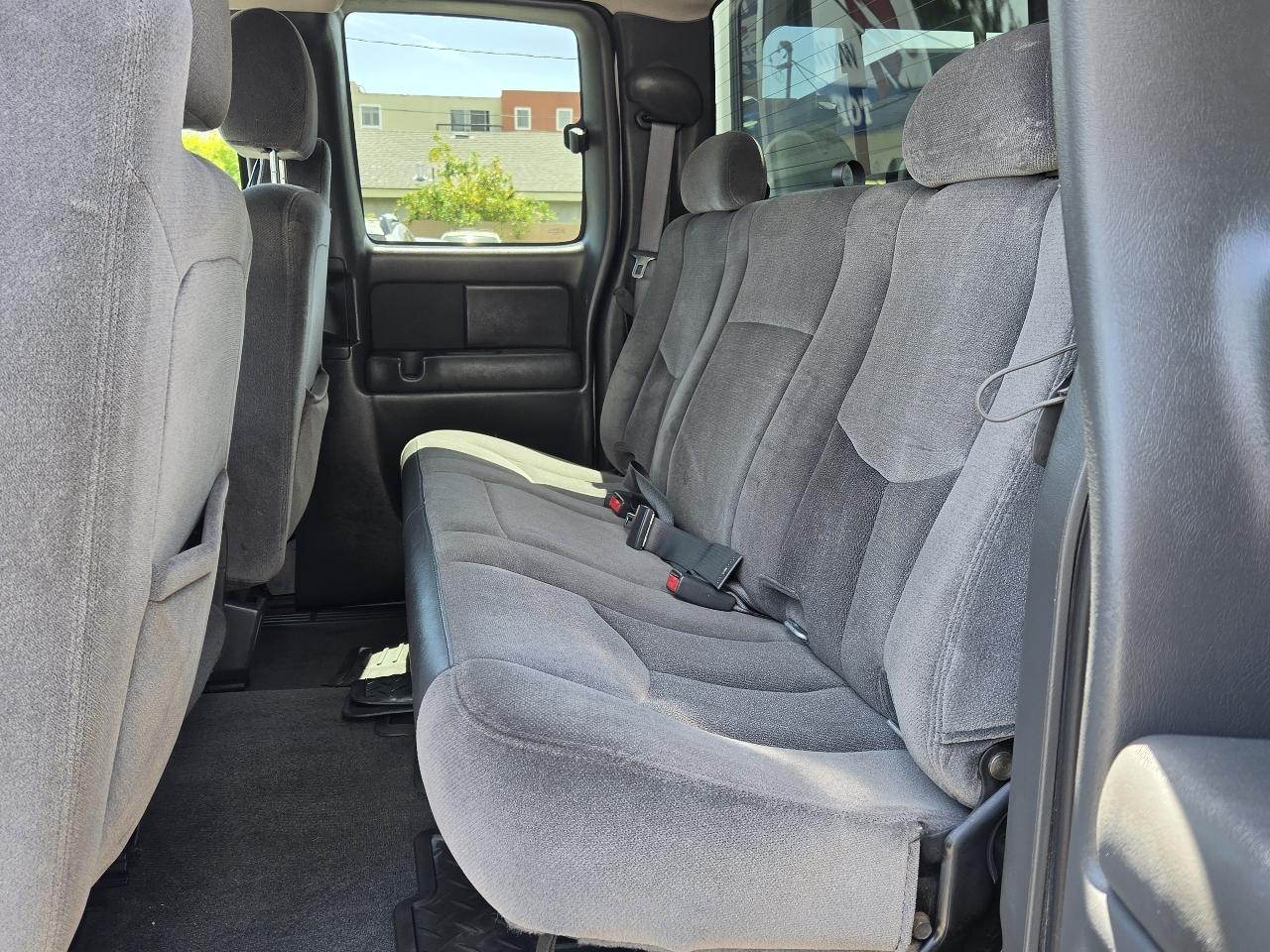 GMC Sierra 2500HD  2005