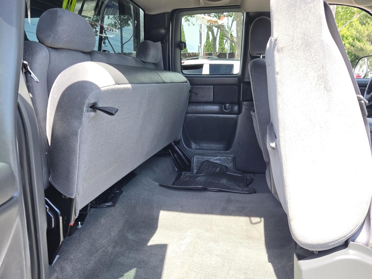 GMC Sierra 2500HD  2005