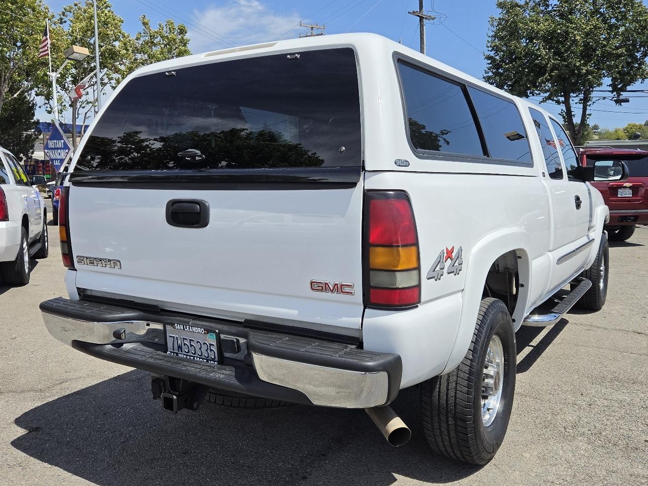 GMC Sierra 2500HD  2005