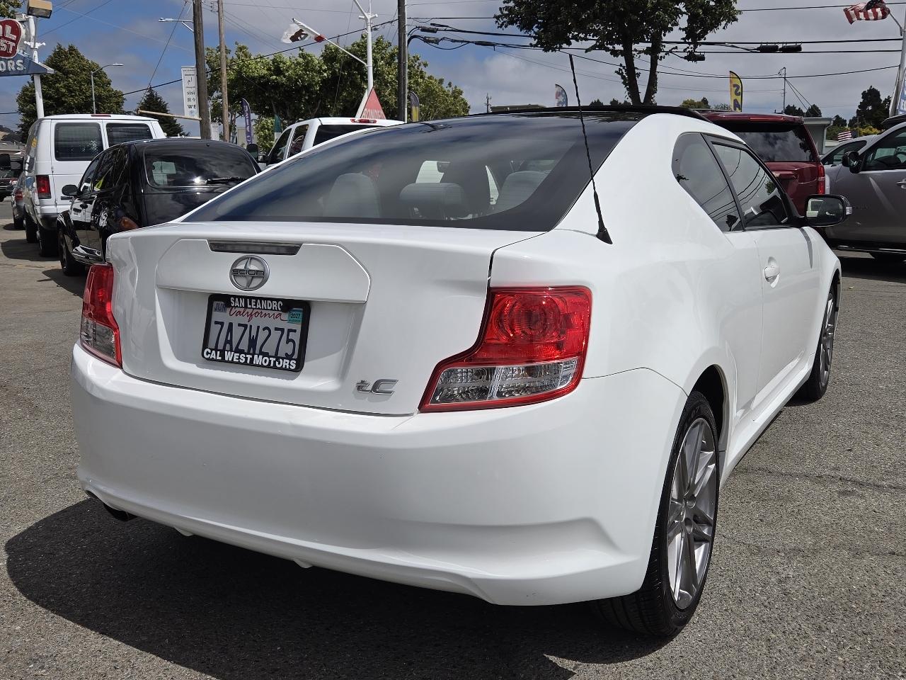 Scion tC  2013