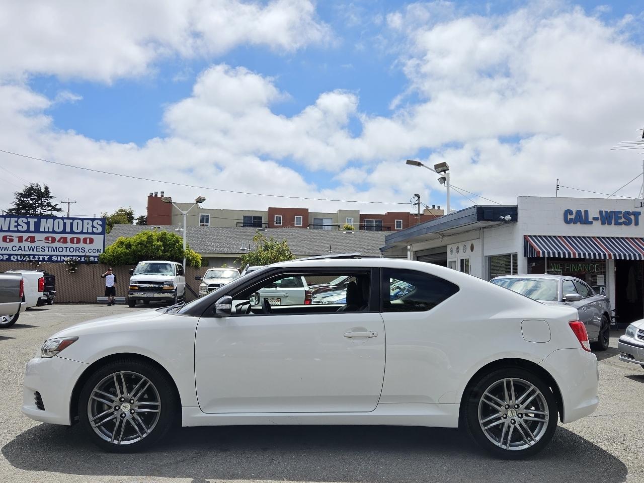 Scion tC  2013