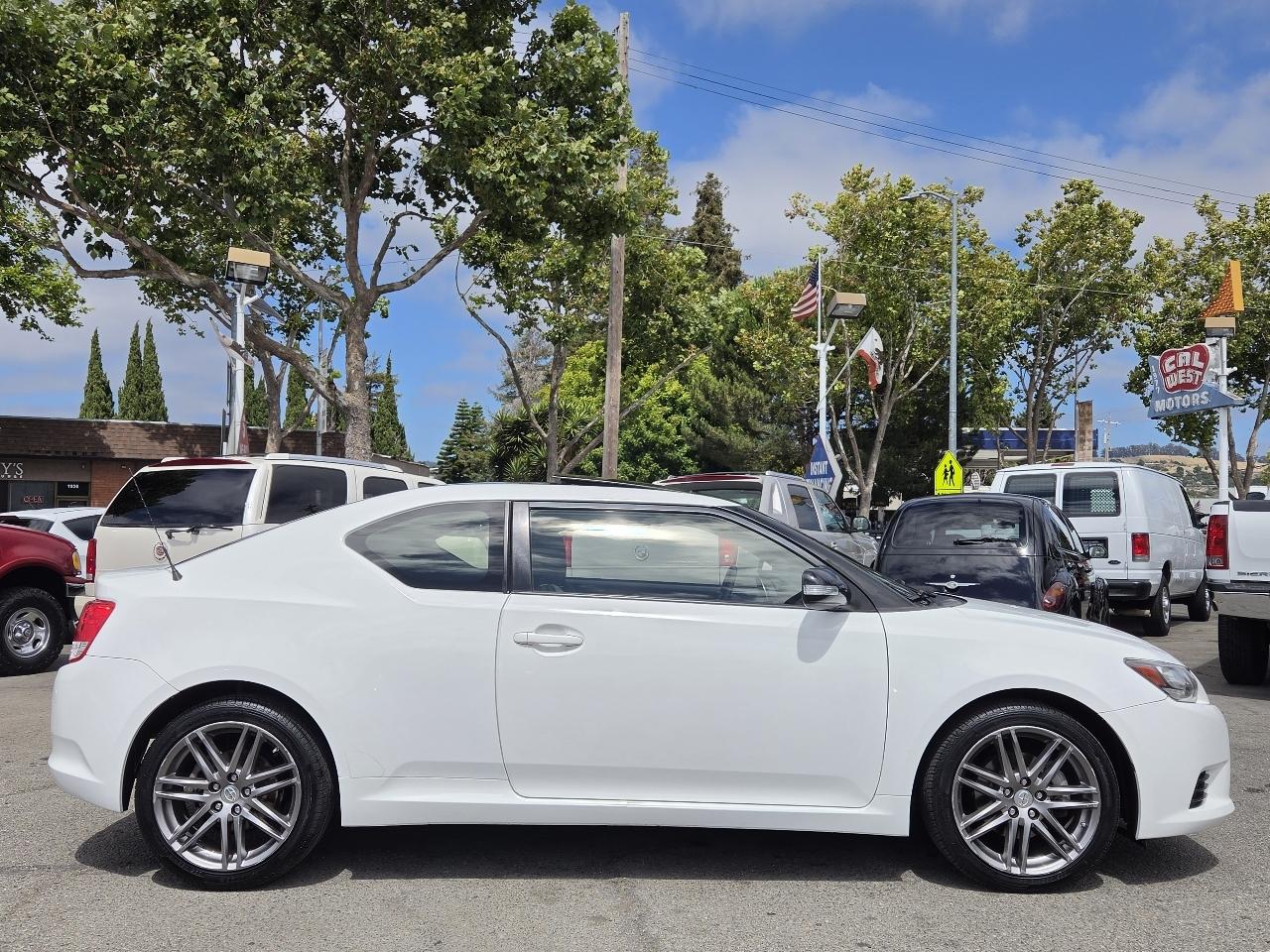 Scion tC  2013
