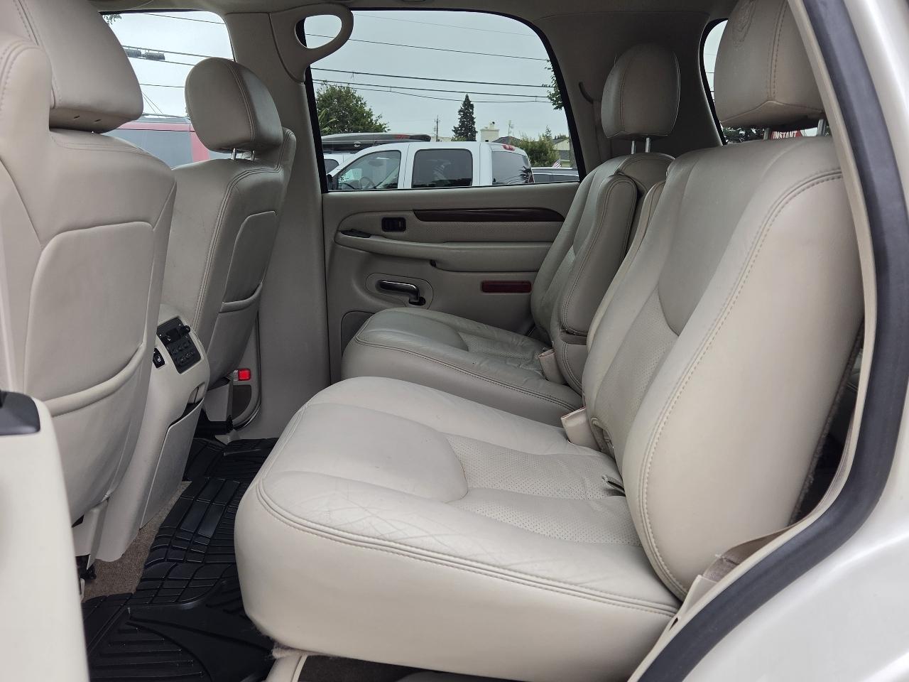 Cadillac Escalade  2004