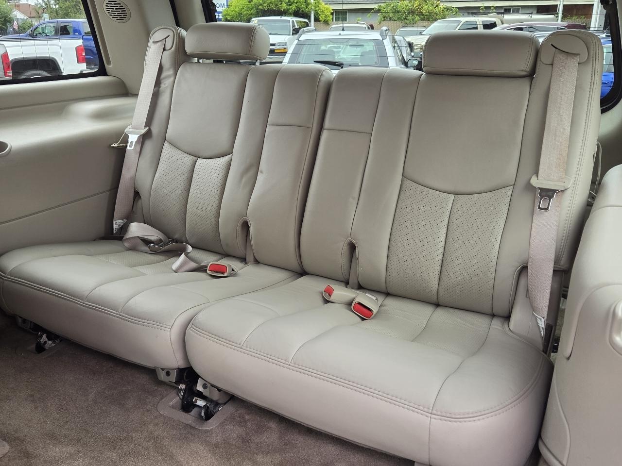 Cadillac Escalade  2004