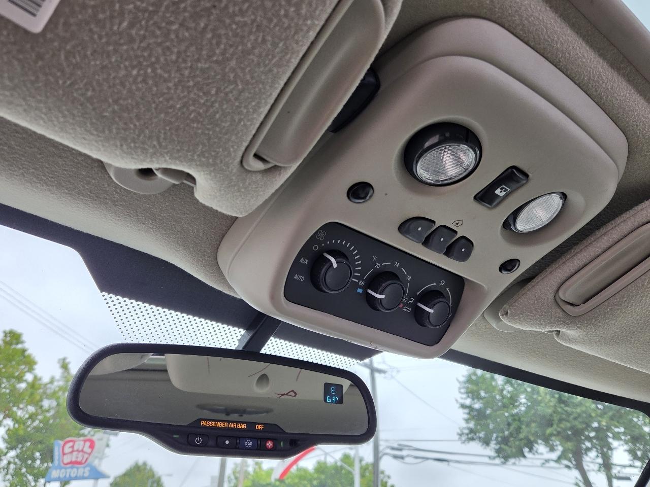 Cadillac Escalade  2004