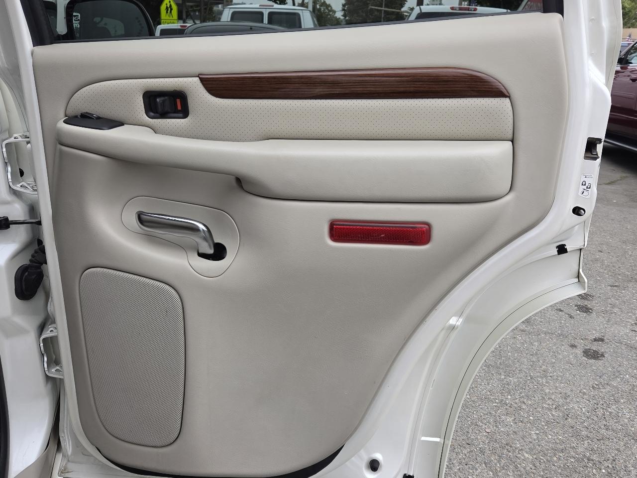 Cadillac Escalade  2004