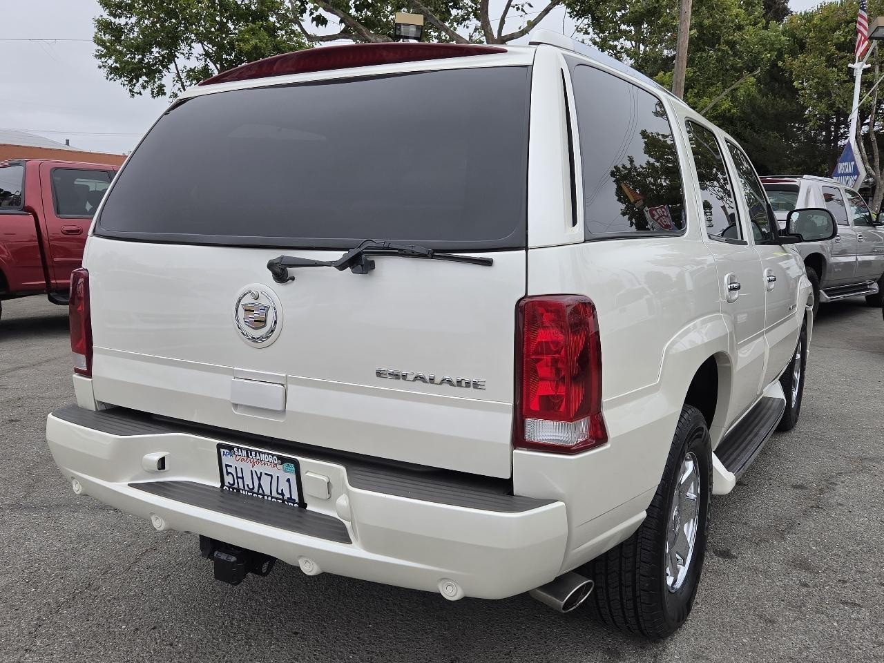 Cadillac Escalade  2004
