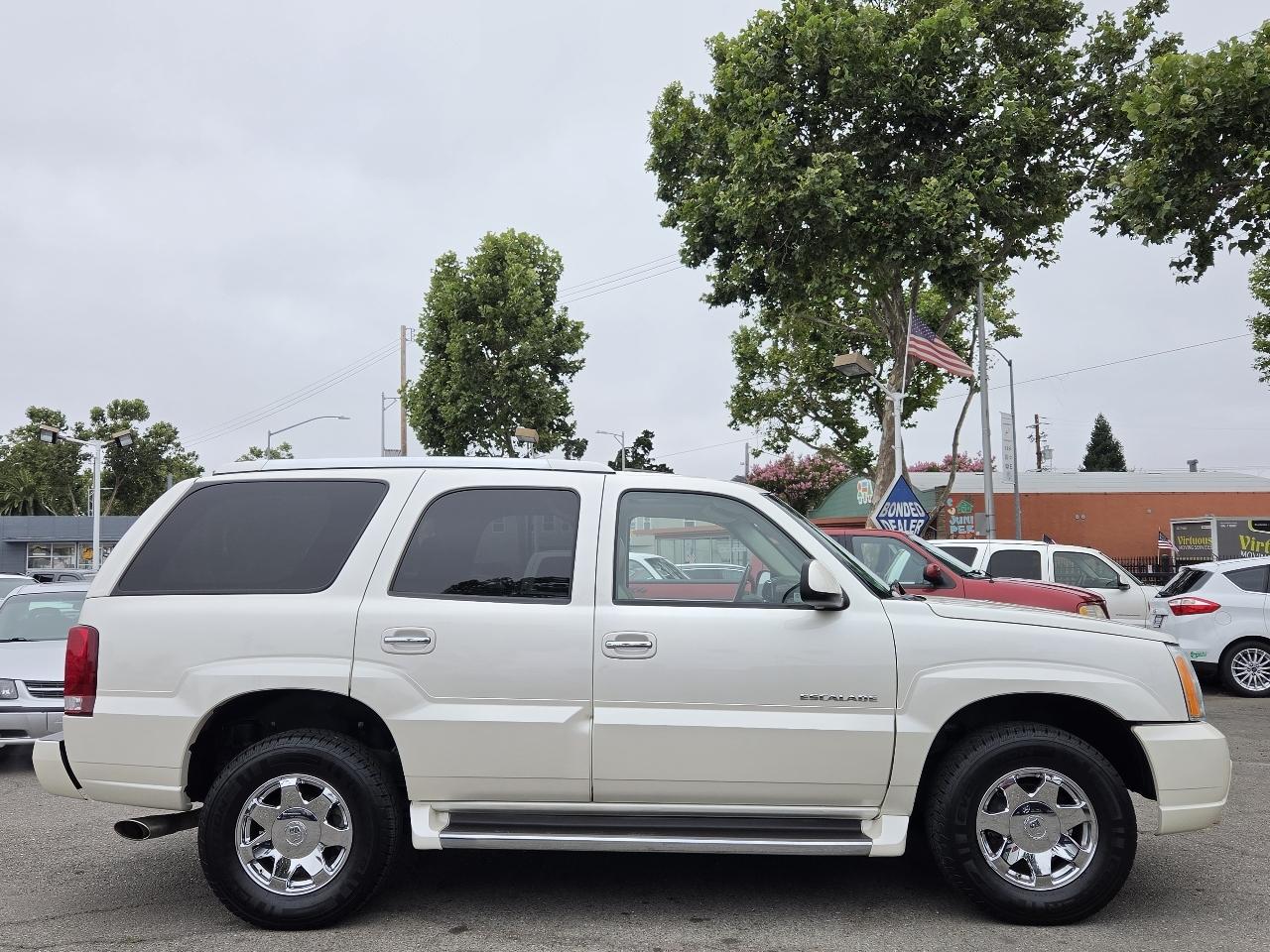 Cadillac Escalade  2004