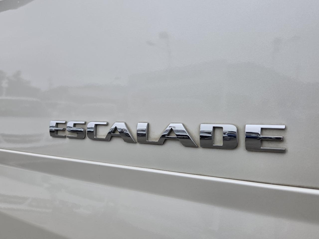 Cadillac Escalade  2004