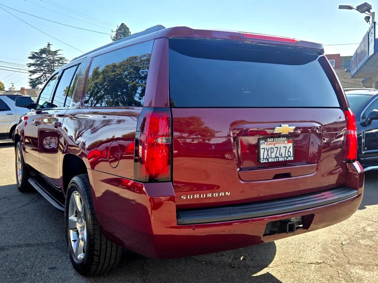 Chevrolet Suburban  2017