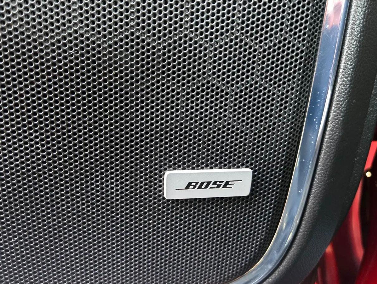 Chevrolet Suburban  2017
