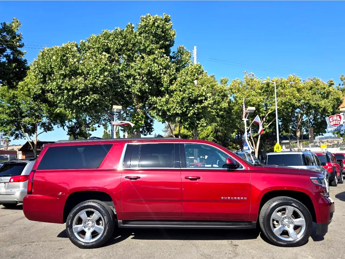 Chevrolet Suburban  2017