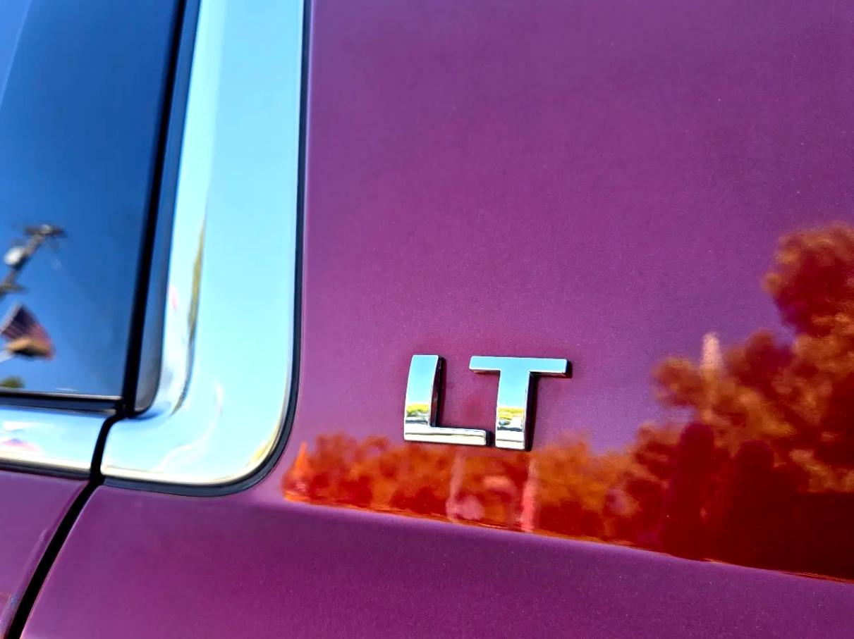 Chevrolet Suburban  2017