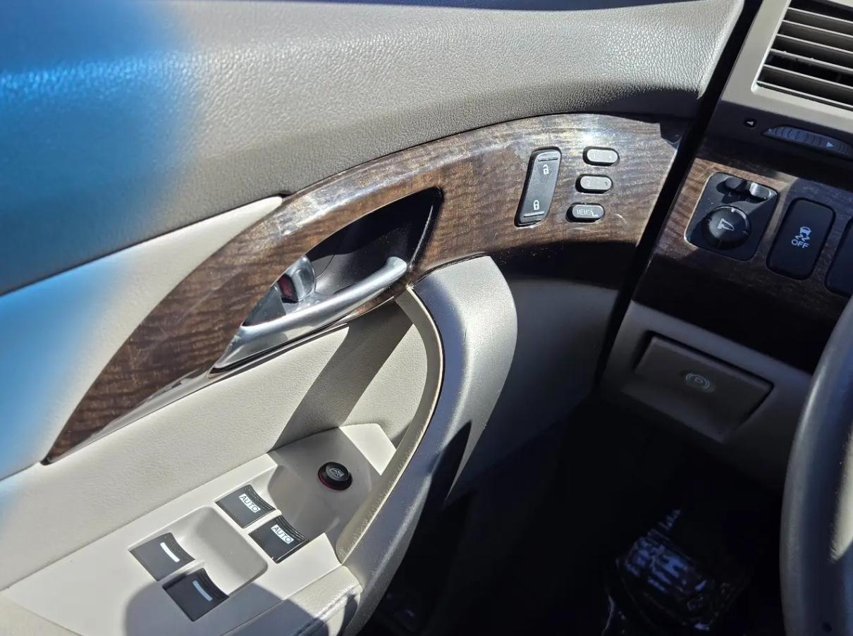 Acura MDX  2010