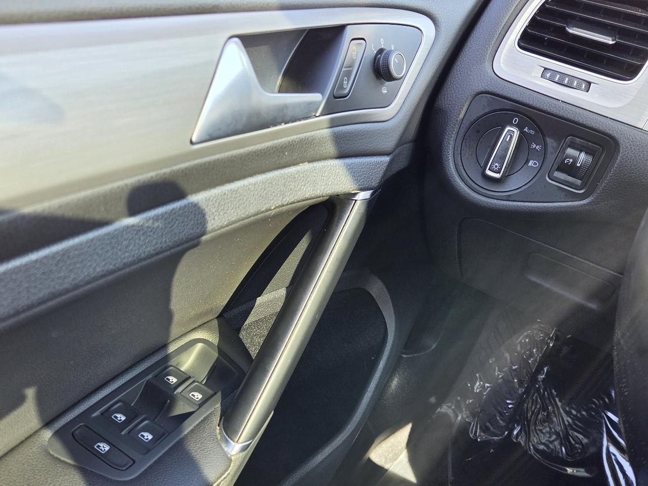 Volkswagen Golf  2017