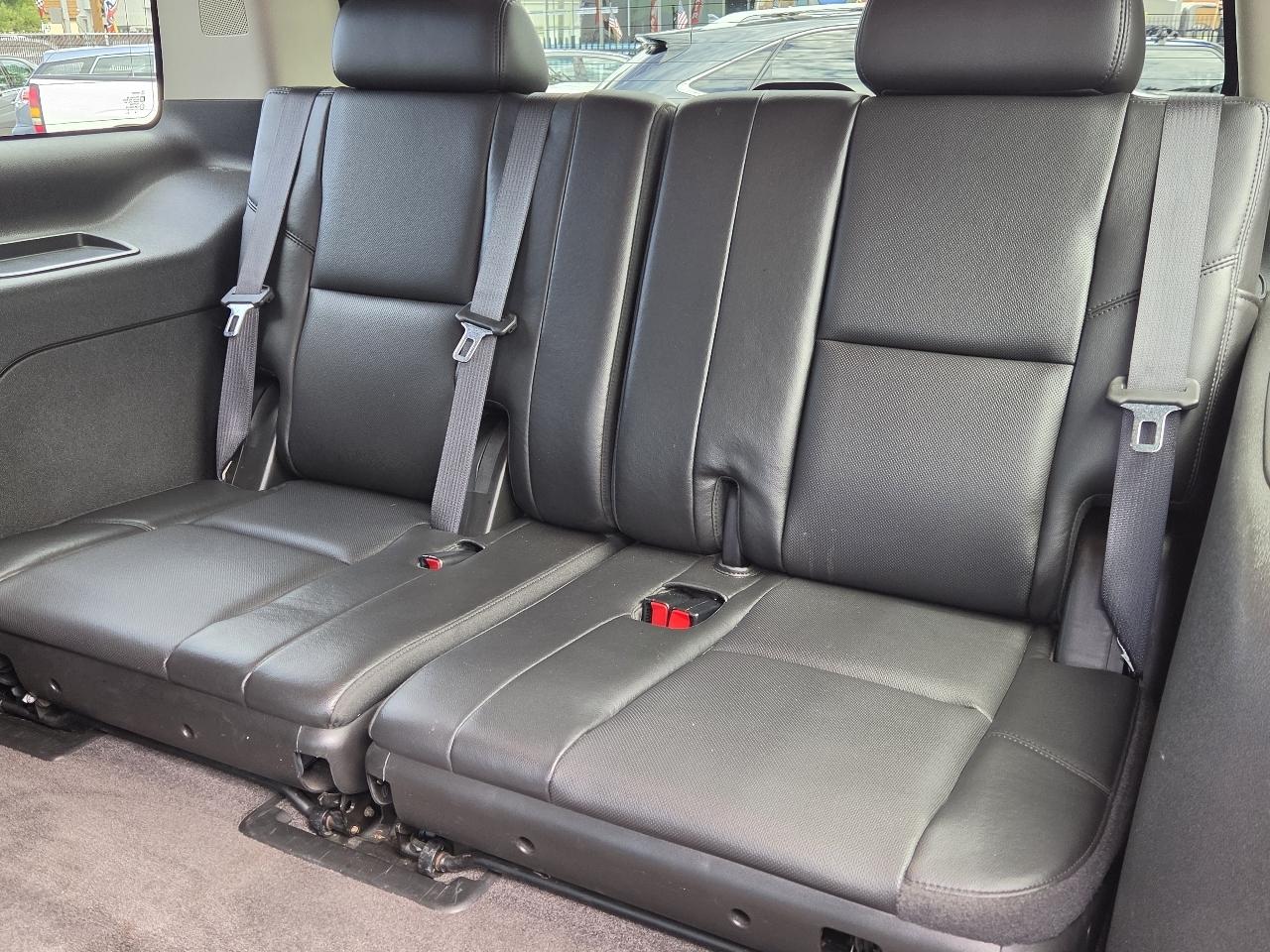 Chevrolet Tahoe  2010