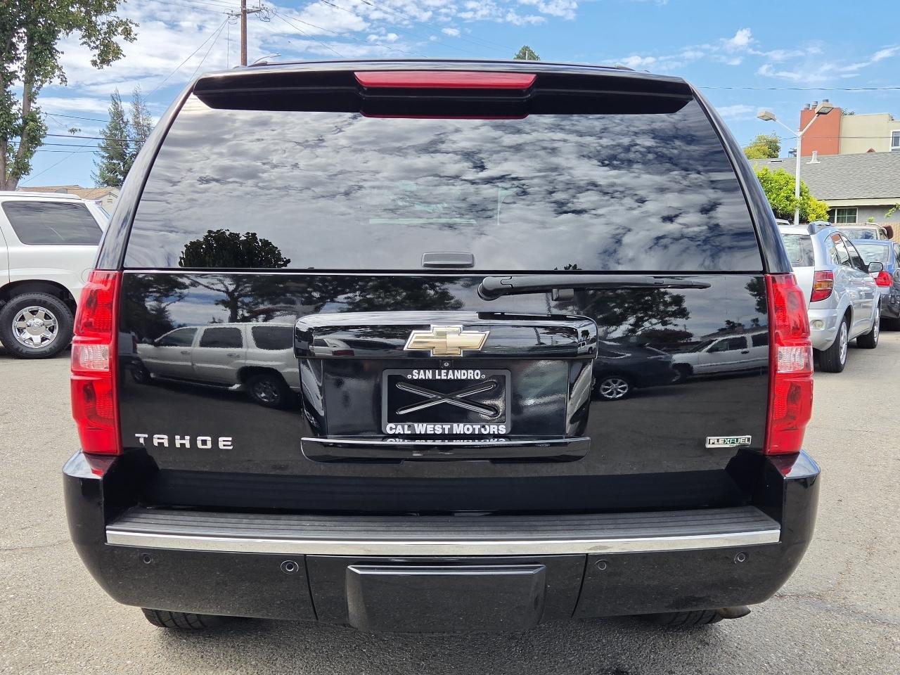 Chevrolet Tahoe  2010