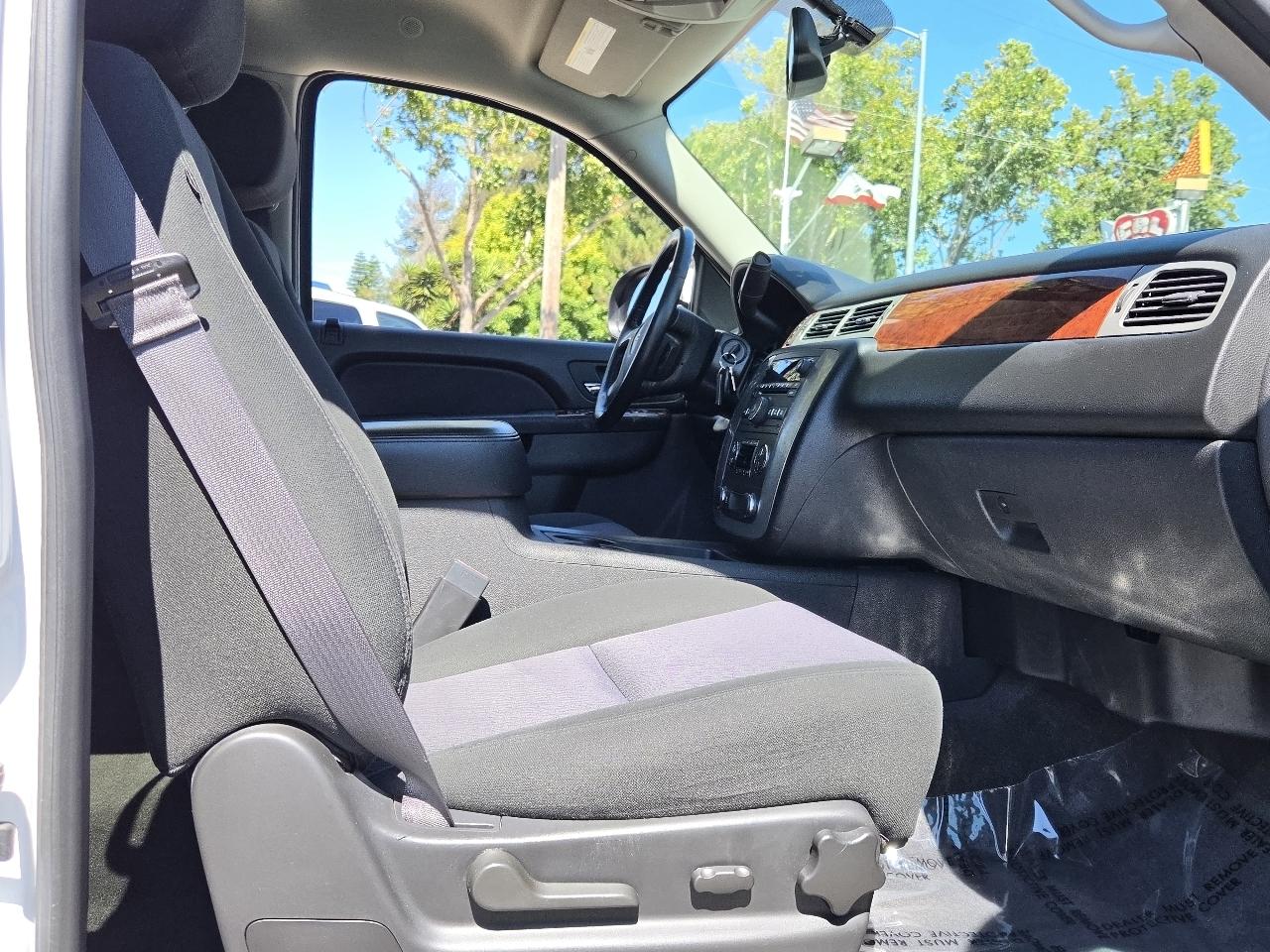 GMC Yukon XL  2013