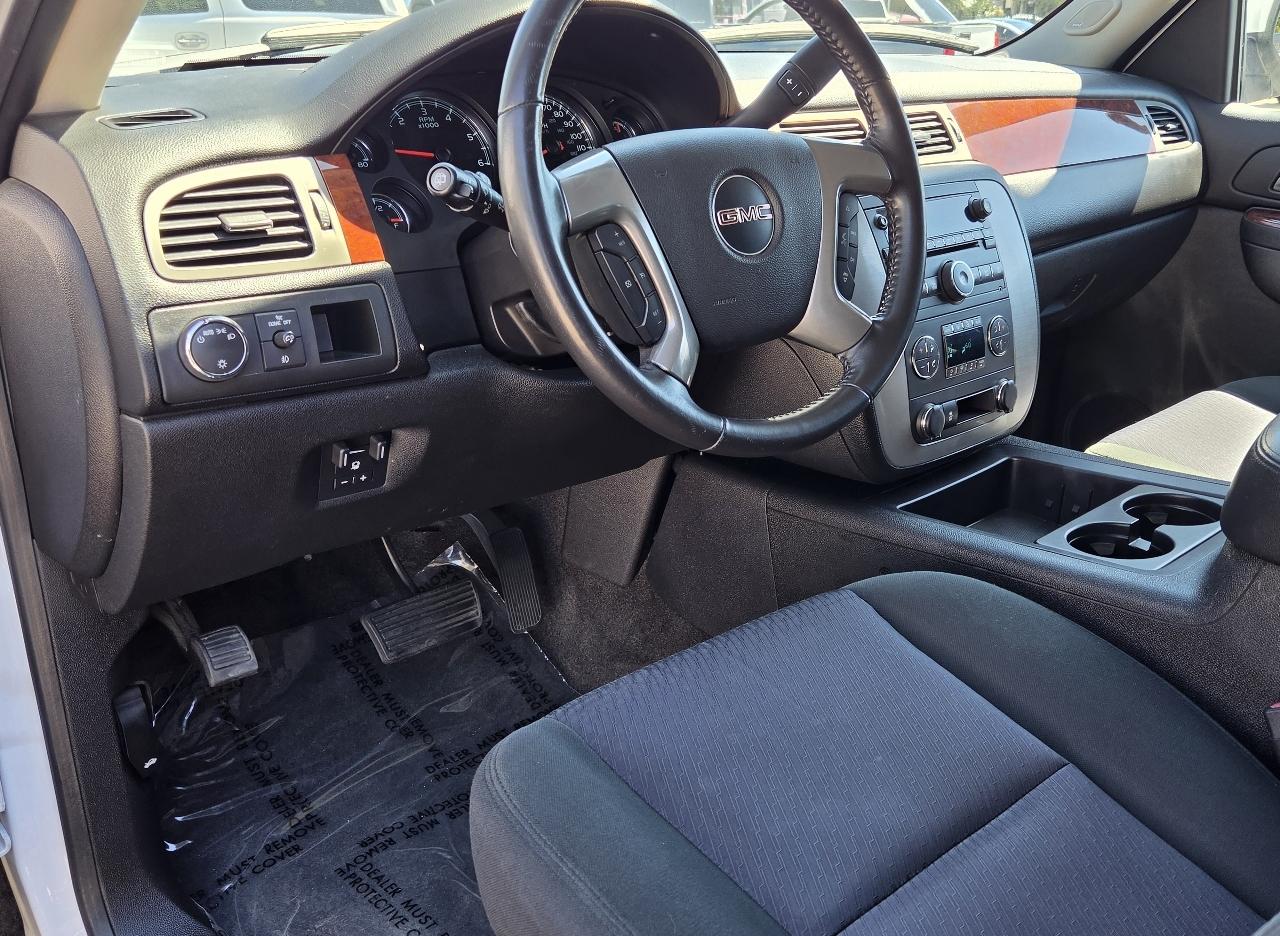 GMC Yukon XL  2013