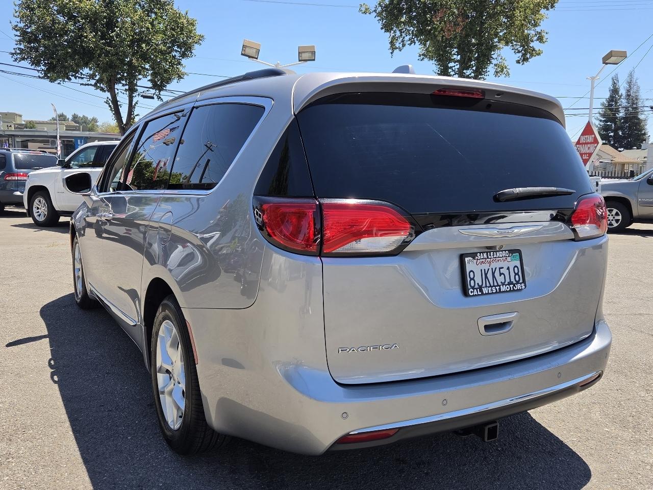 Chrysler Pacifica  2017