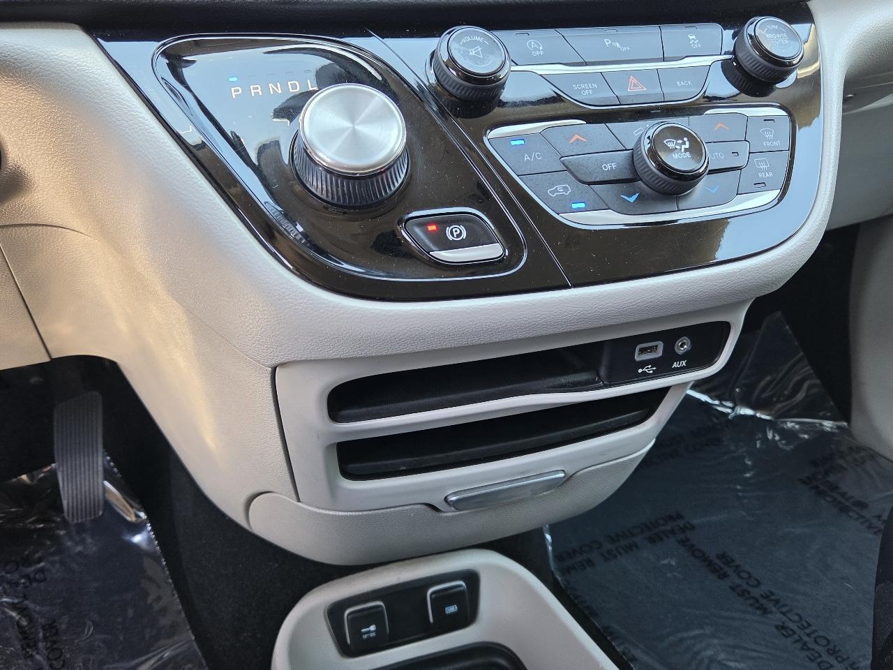 Chrysler Pacifica  2017