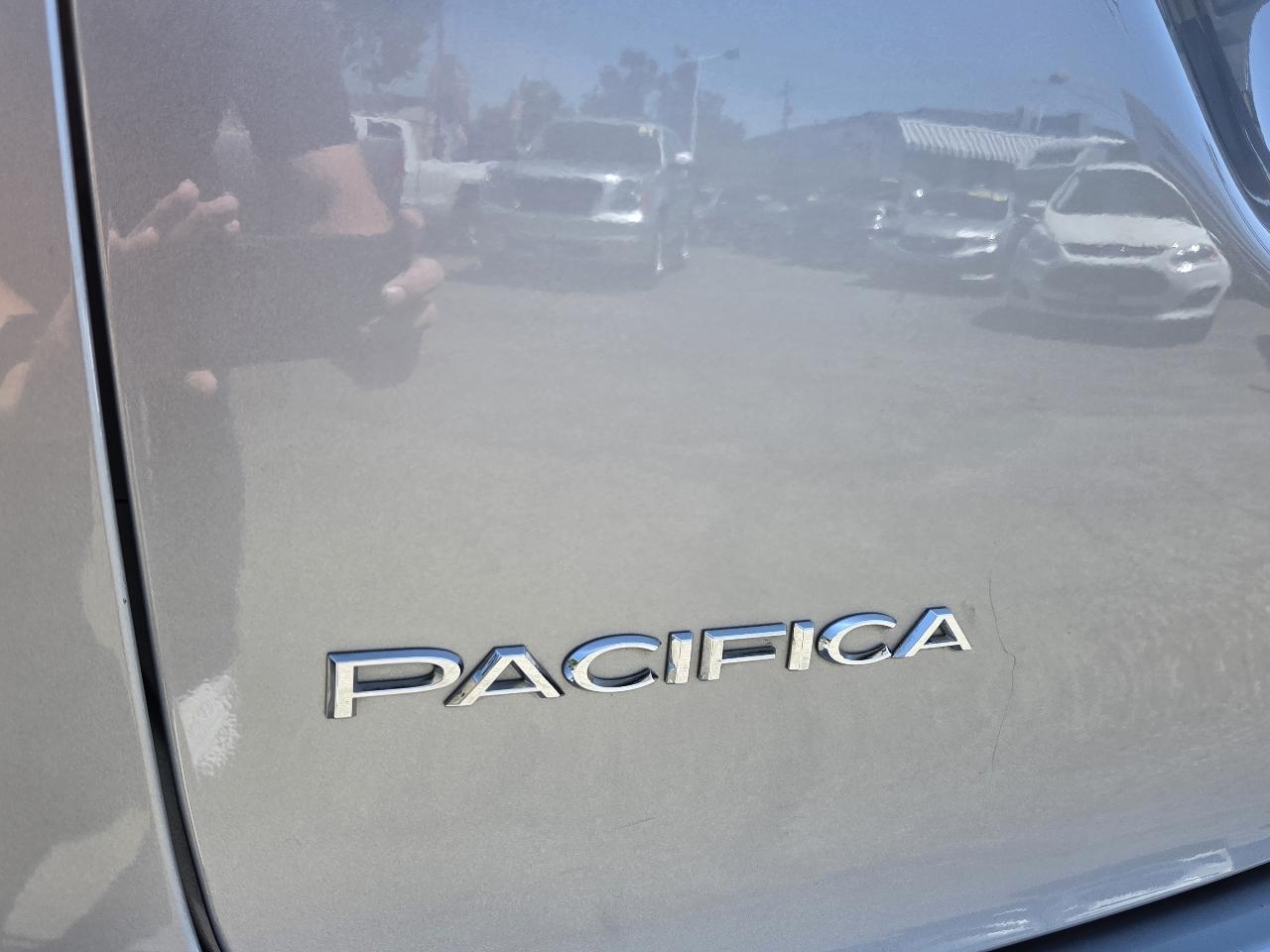 Chrysler Pacifica  2017