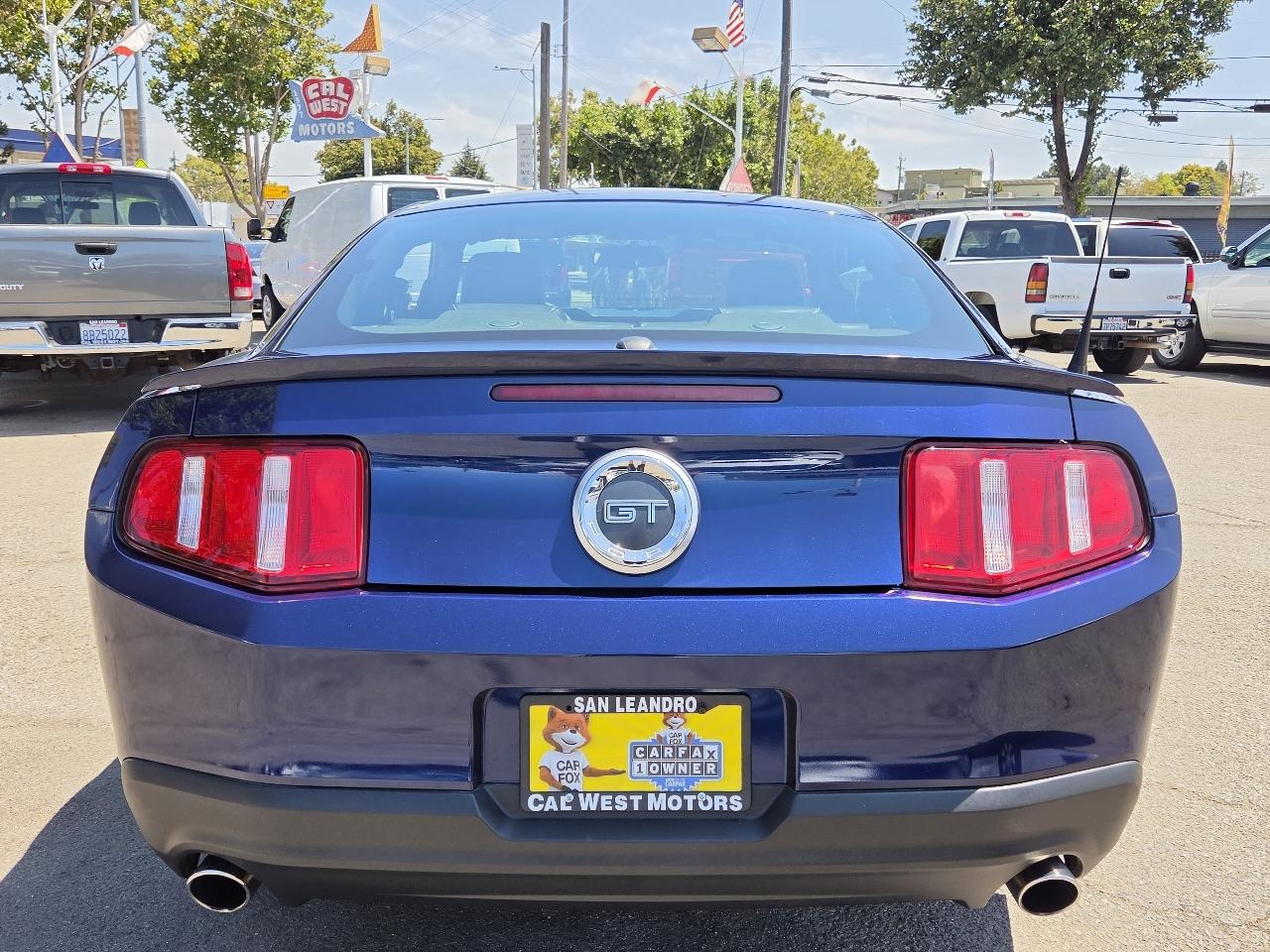 Ford Mustang  2010