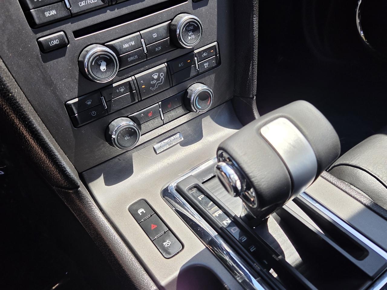 Ford Mustang  2010