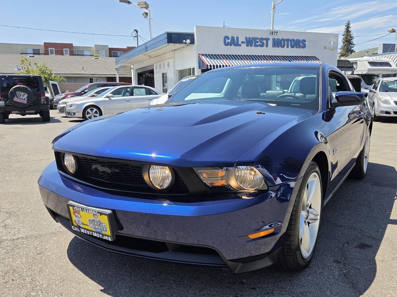 Ford Mustang  2010