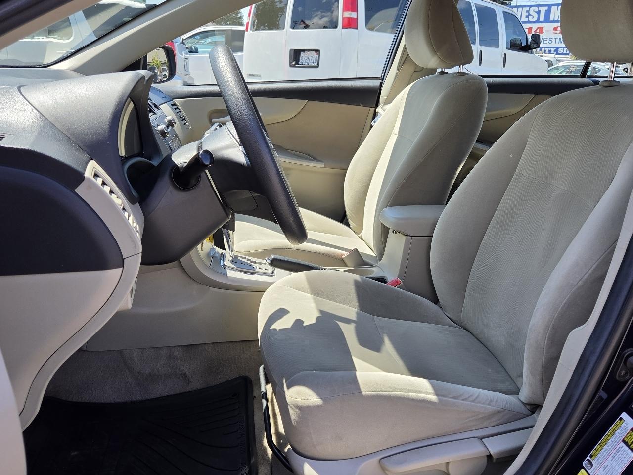 Toyota Corolla  2011