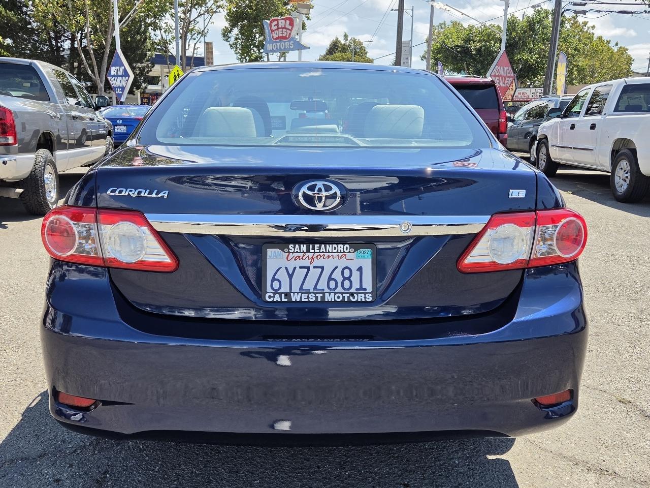 Toyota Corolla  2011