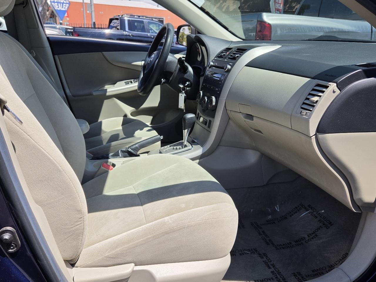 Toyota Corolla  2011