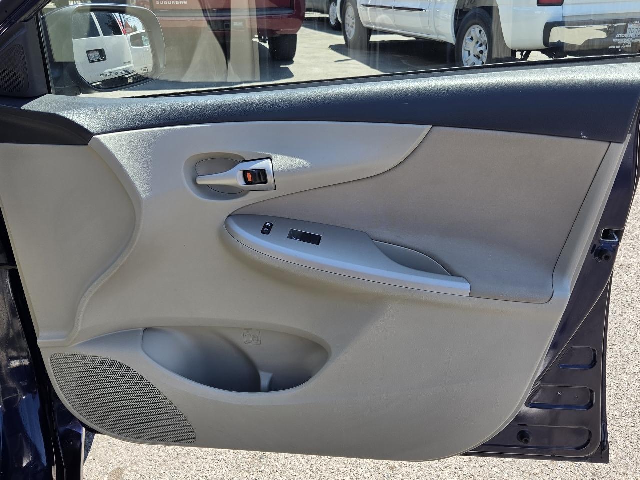 Toyota Corolla  2011