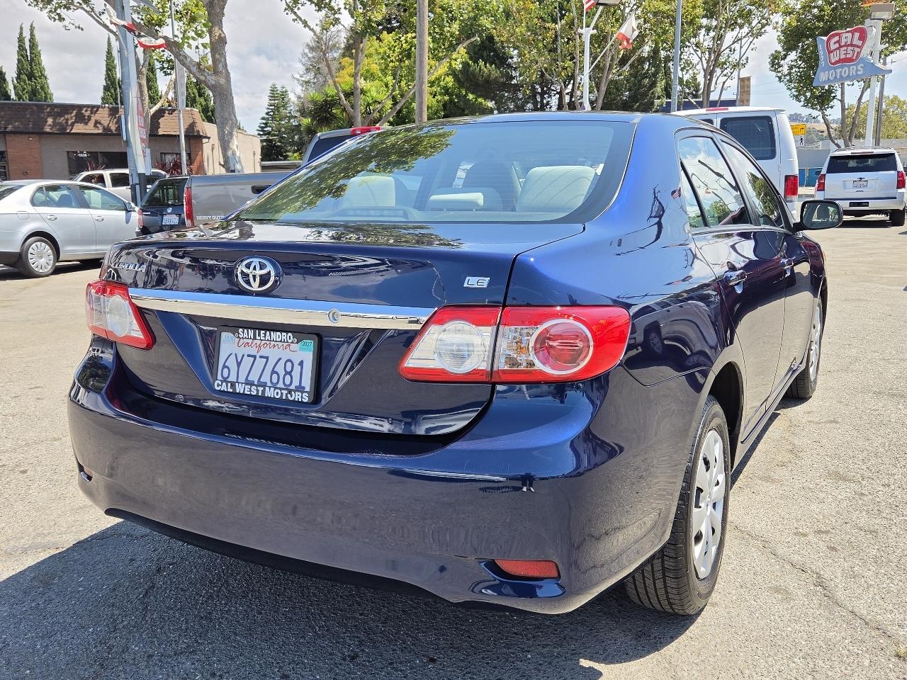 Toyota Corolla  2011