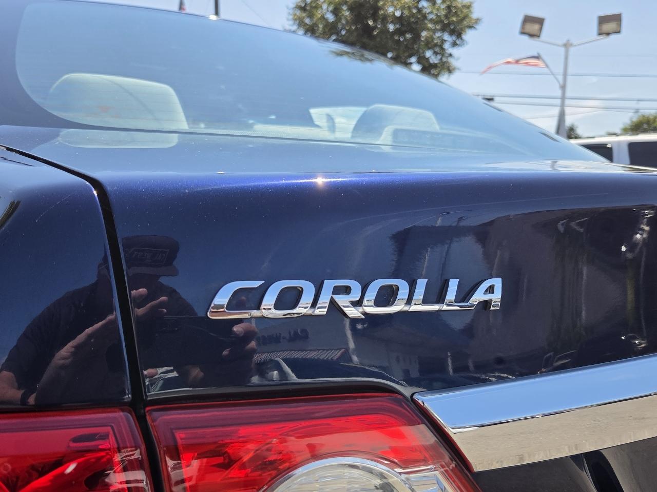Toyota Corolla  2011