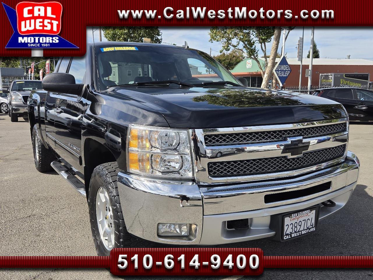 2013 Chevrolet Silverado 1500 LT 4X4 Ext Cab 4D CD Aux VeryClean LowMiles!