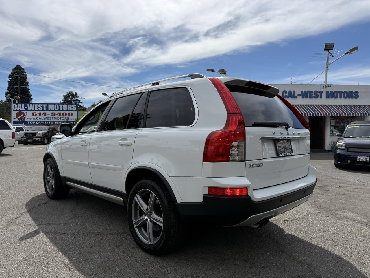 Volvo XC90  2010