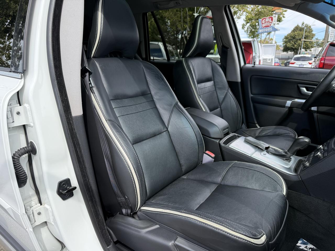 Volvo XC90  2010