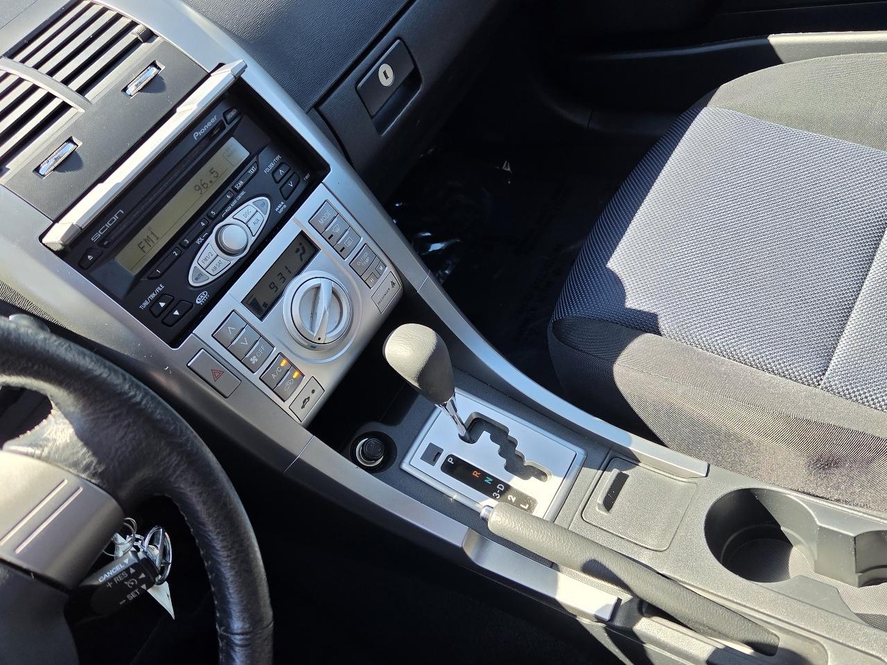 Scion tC  2006