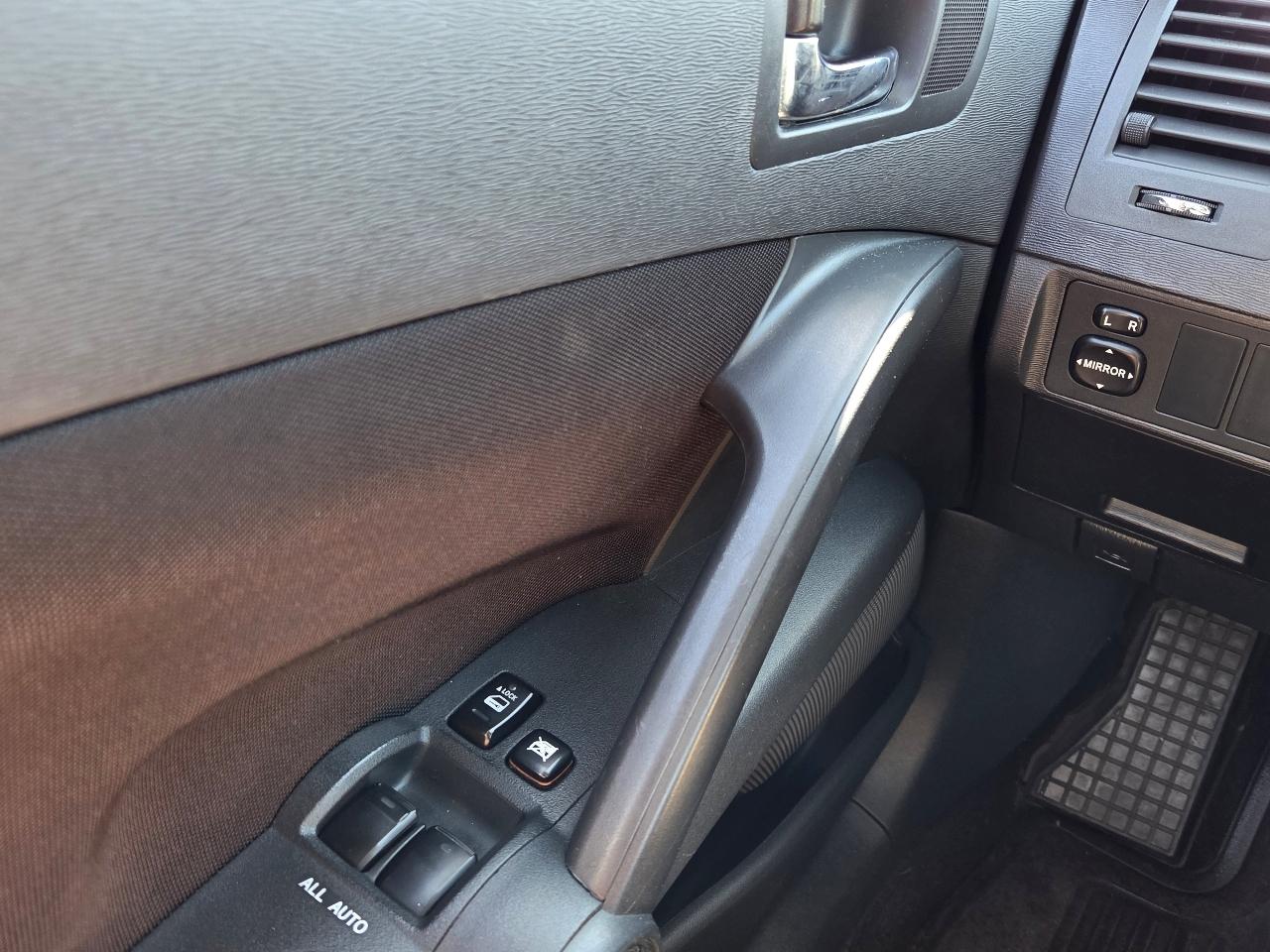 Scion tC  2006