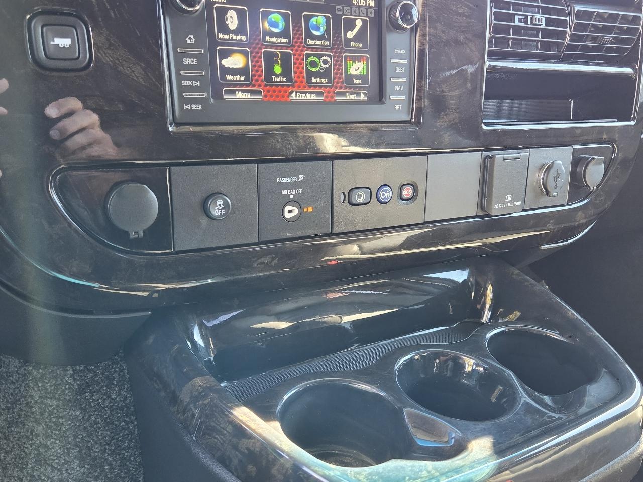 GMC Savana photo 29