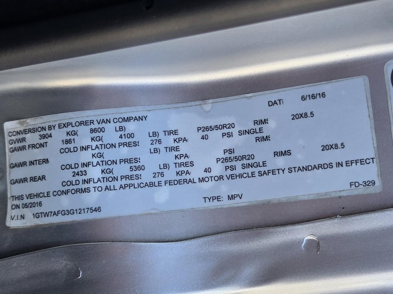 GMC Savana photo 35