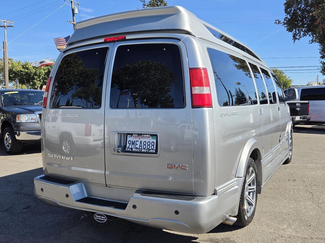 GMC Savana photo 41